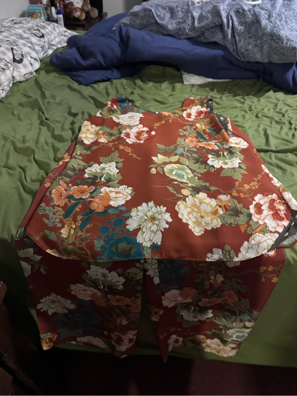 Chico's Rust Floral Wide-Leg Jumpsuit with Green & Cream Blooms